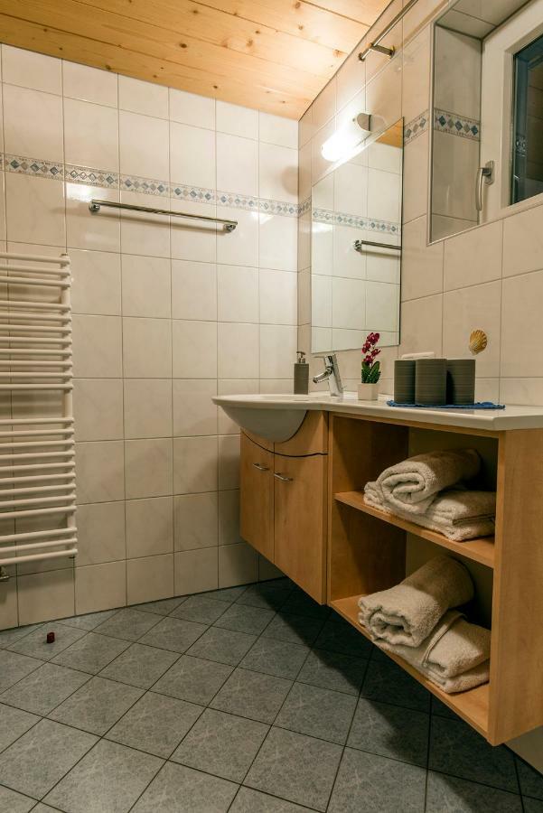 Haus Ambiatscha Daire Sankt Gallenkirch Dış mekan fotoğraf