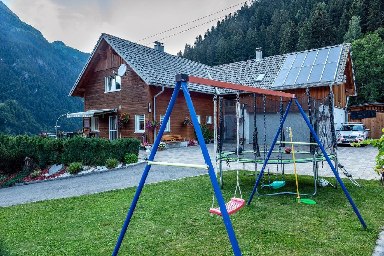 Haus Ambiatscha Daire Sankt Gallenkirch Dış mekan fotoğraf